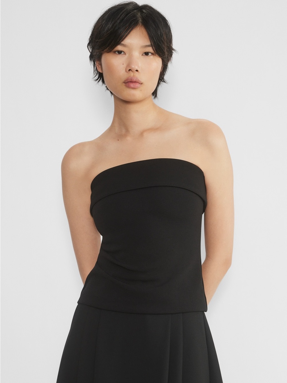 Aritzia Babaton FigureKnit Eyecatcher Black Tube Top Blouse L